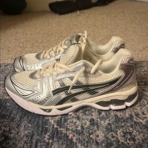 ASICS Gel-Kayano 14 cream black metallic plum